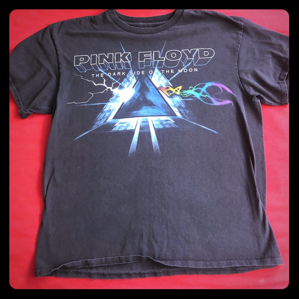 Sold🌟Pink Floyd the dark side of the moon T-shirt